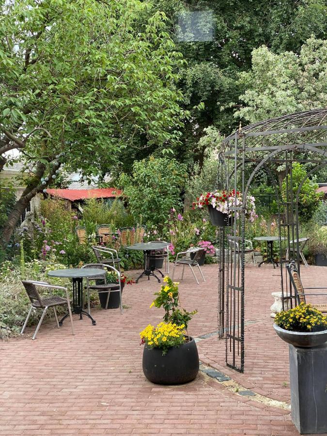 Bed and Breakfast Atalanta-Wellness Roermond 'De Wethouder' Herten Exterior foto